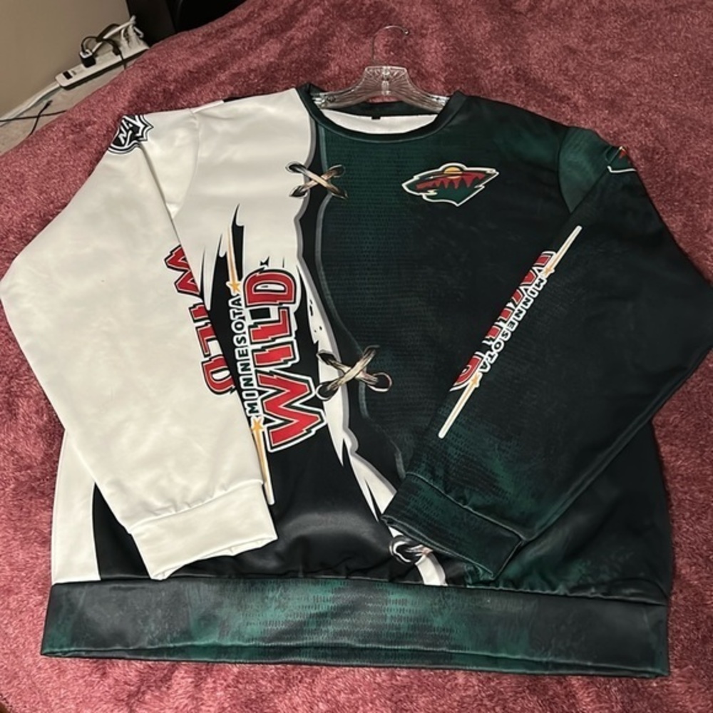 Minnesota Wild hockey sweatshirt 🏒